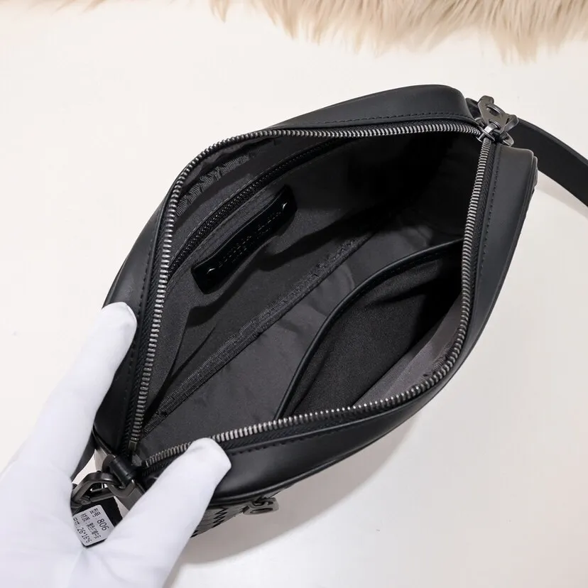 All categories 💚 Top version men’s bags 💚 BV 2024 new BV crossbody bag